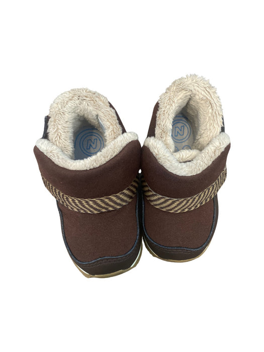 A Brown Winter Boots from New Balance in size 12-18M for neutral. (Front View)