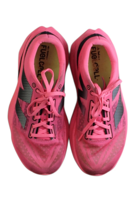 A Pink Sneakers from New Balance in size 14Y for girl. (Back View)