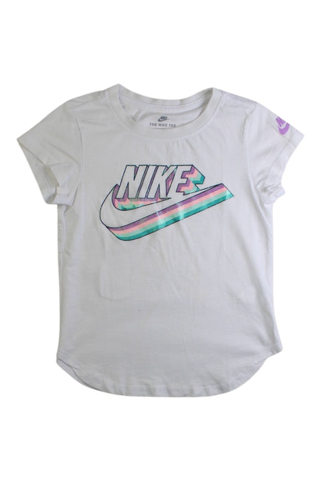 A White Short Sleeve T Shirts from Nike in size 5T for girl. (Front View)