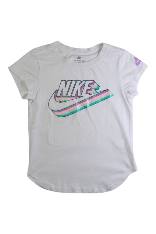 A White Short Sleeve T Shirts from Nike in size 5T for girl. (Front View)