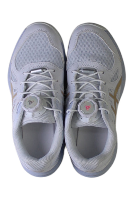 A White Sneakers from ASICS in size 9Y for girl. (Back View)