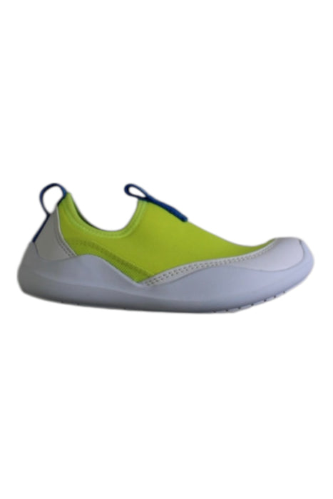 A Yellow Aqua Shoes from Barrel in size 5T for boy. (Front View)