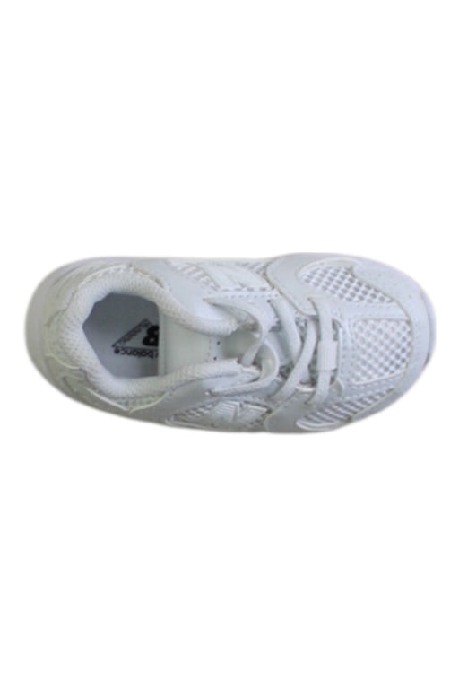 A White Sneakers from New Balance in size 18-24M for neutral. (Front View)