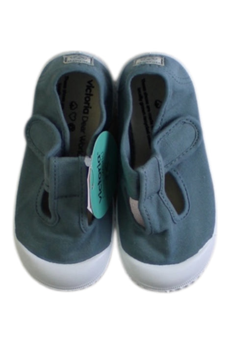 A Green Sneakers from Victoria in size 3T for girl. (Back View)