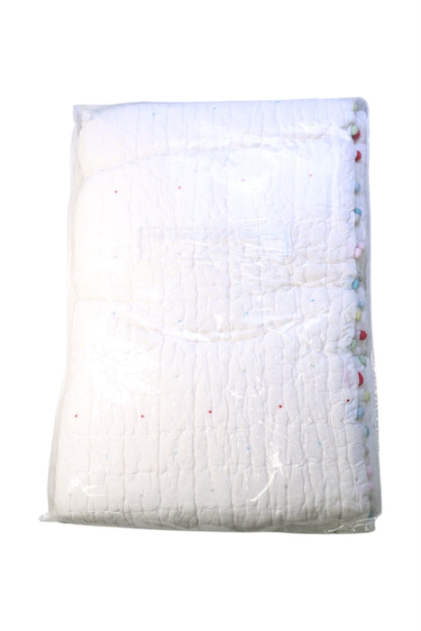 A White Crib Bumpers from The Little White Company in size O/S for neutral. (Front View)