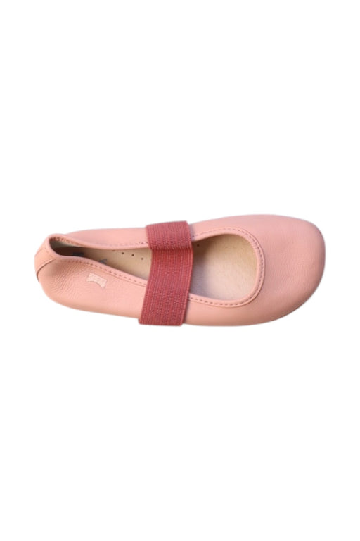 A Pink Flats from Camper in size 6T for neutral. (Front View)