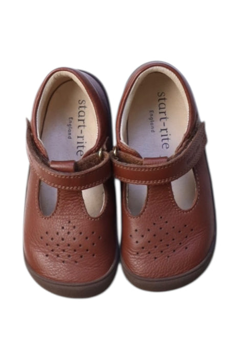 A Brown Flats from Start-Rite in size 18-24M for neutral. (Back View)