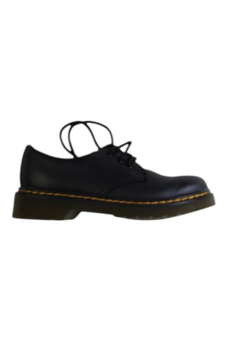 A Black Casual Boots from Dr. Martens in size 6T for boy. (Front View)
