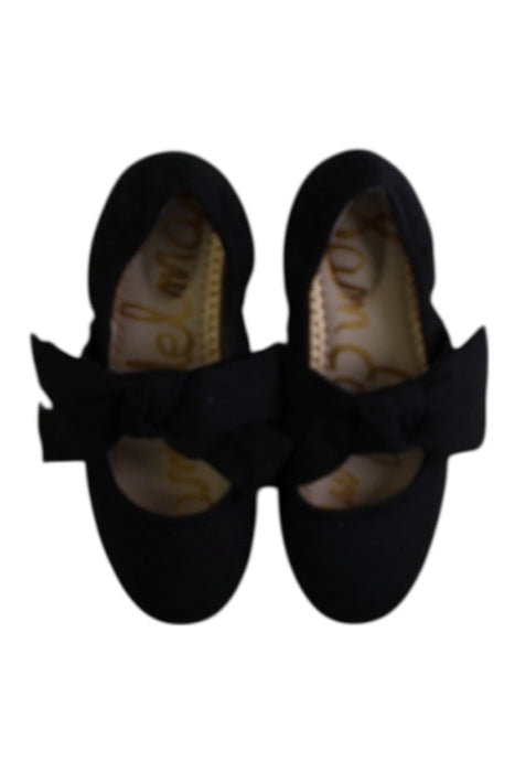 A Black Flats from Sam Edelman in size 6T for girl. (Back View)