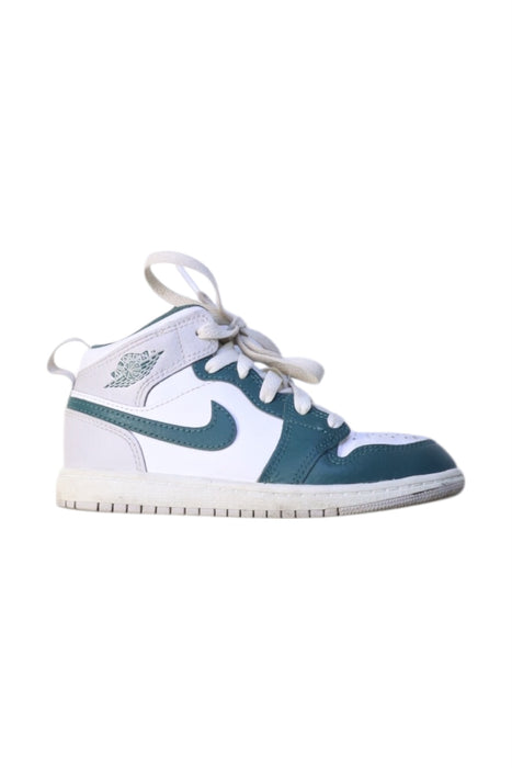 A White Sneakers from Air Jordan in size 5T for neutral. (Front View)