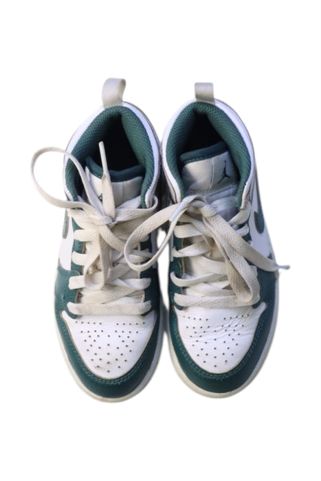 A White Sneakers from Air Jordan in size 5T for neutral. (Back View)