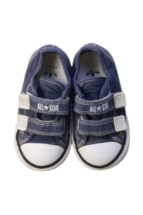 A Navy Sneakers from Converse in size 18-24M for neutral. (Back View)