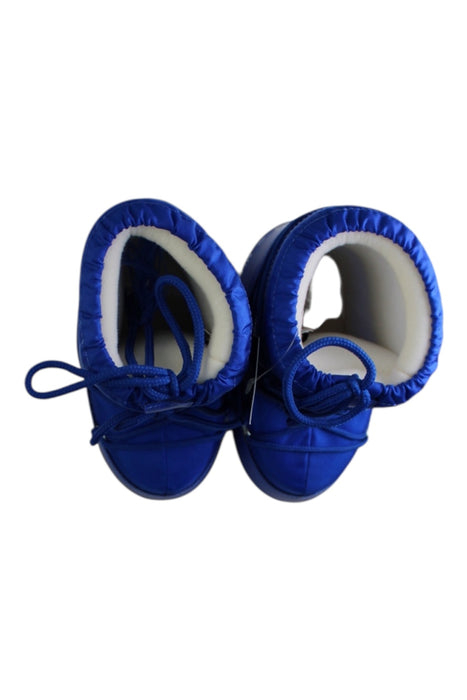 A Blue Ski Boots from Moon Boot in size 4T for boy. (Back View)