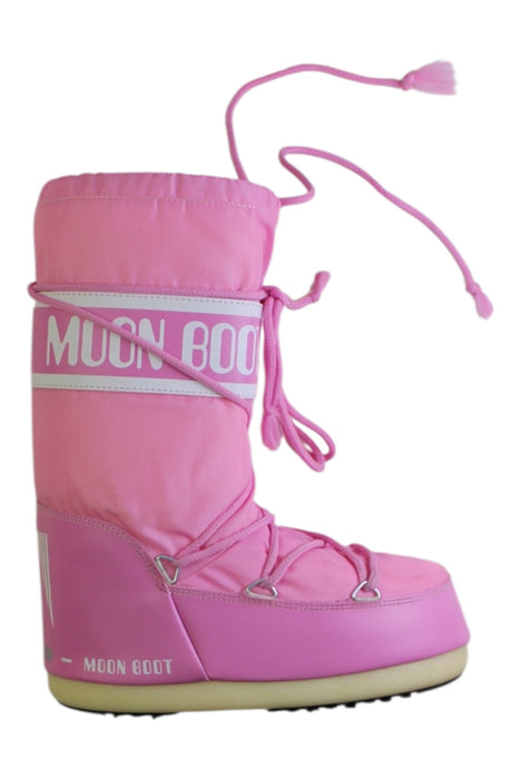 A Pink Ski Boots from Moon Boot in size 6T for girl. (Front View)