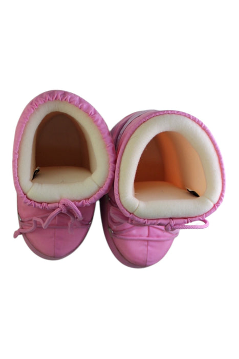 A Pink Ski Boots from Moon Boot in size 6T for girl. (Back View)