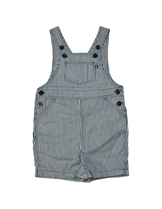 A White Overall Shorts from Petit Bateau in size 2T for boy. (Front View)
