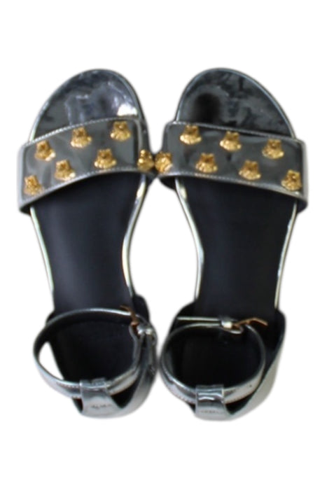 A Black Sandals from Young Versace in size 4T for girl. (Back View)