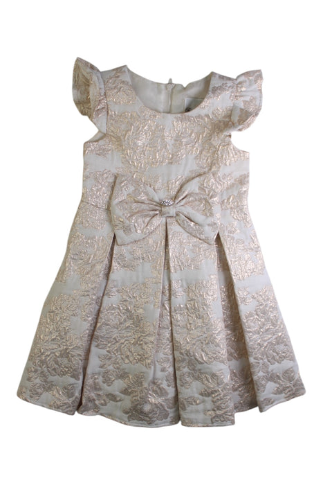 A Ivory Sleeveless Dresses from Rare Editions in size 4T for girl. (Front View)