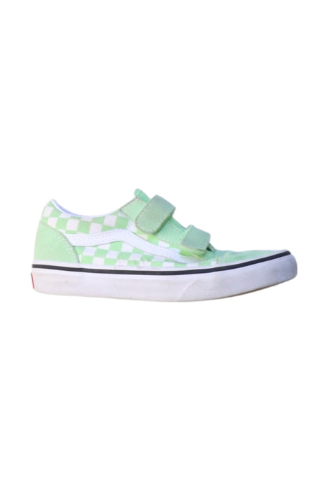 A Green Sneakers from Vans in size 7Y for neutral. (Front View)