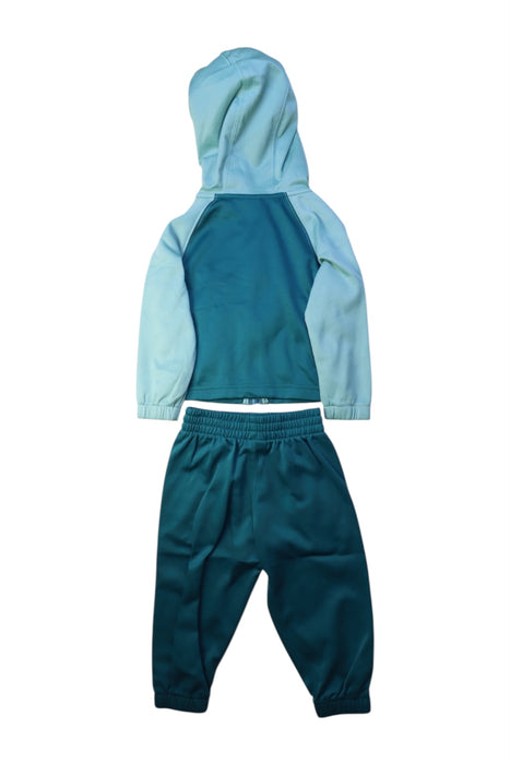 A Green Pants Sets from Nike in size 2T for boy. (Back View)