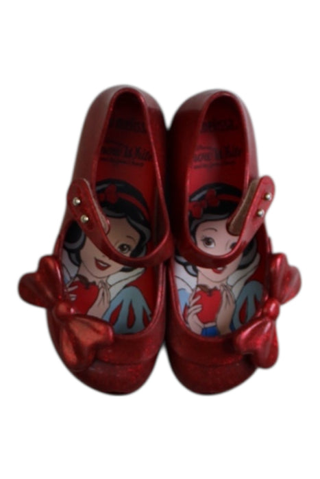 A Red Flats from Mini Melissa in size 4T for girl. (Back View)