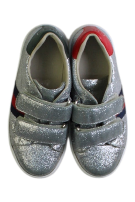 A Silver Sneakers from Gucci in size 4T for girl. (Back View)