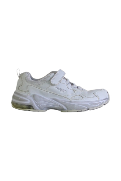 A White Sneakers from Dr. Kong in size 11Y for boy. (Front View)