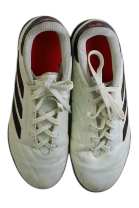 A White Sneakers from Adidas in size 10Y for neutral. (Back View)