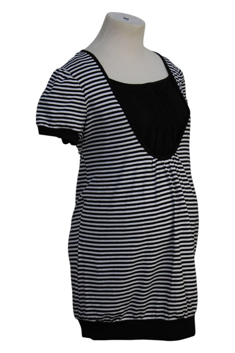 A Black Short Sleeve Tops from 010 Maternity in size Maternity-S for maternity. (Back View)