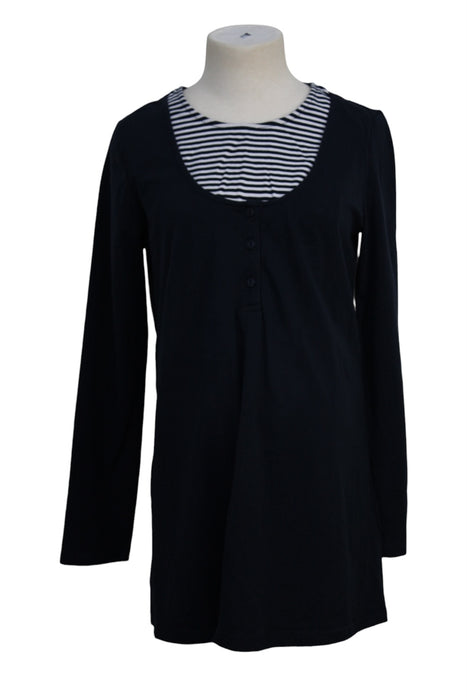 A Black Long Sleeve Tops from 010 Maternity in size Maternity-S for maternity. (Front View)