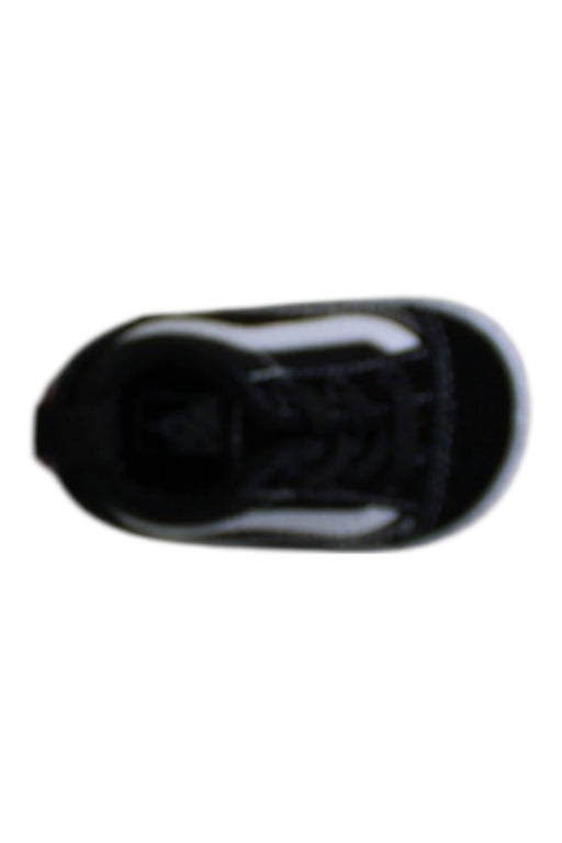 A Black Sneakers from Vans in size Newborn for boy. (Front View)