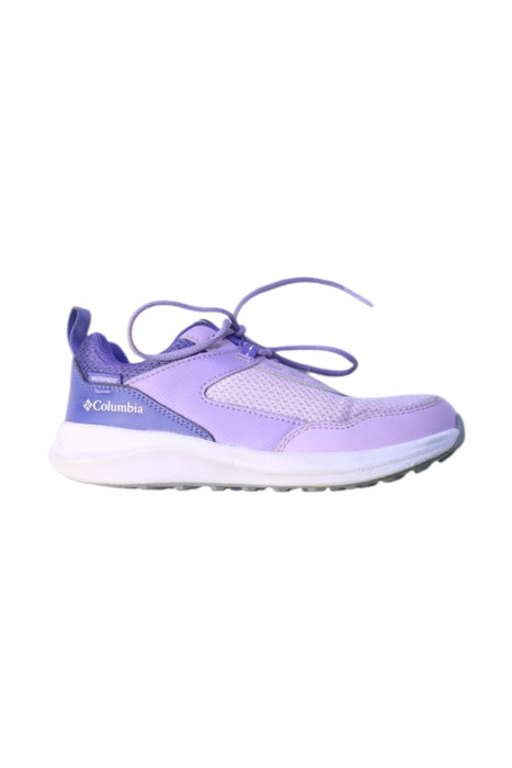 A Purple Sneakers from Columbia in size 7Y for girl. (Front View)