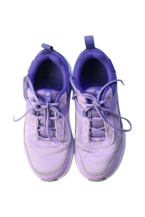 A Purple Sneakers from Columbia in size 7Y for girl. (Back View)