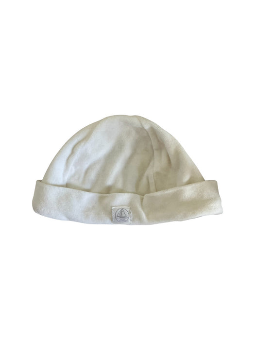 A Ivory Beanies from Petit Bateau in size 0-3M for neutral. (Front View)