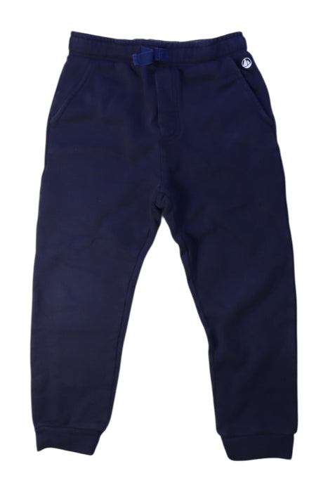 A Navy Sweatpants from Petit Bateau in size 6T for boy. (Front View)