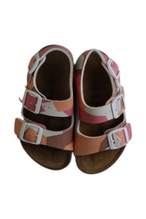 A Multicolor Sandals from Birkenstock in size 4T for girl. (Back View)
