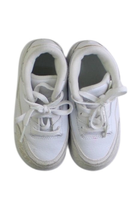 A White Sneakers from Air Jordan in size 3T for boy. (Back View)