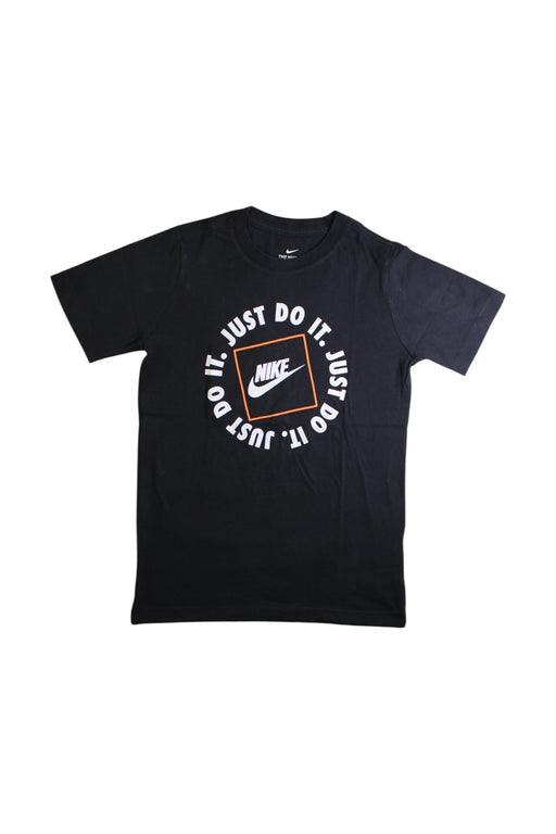 A Black Short Sleeve T Shirts from Nike in size 8Y for neutral. (Front View)