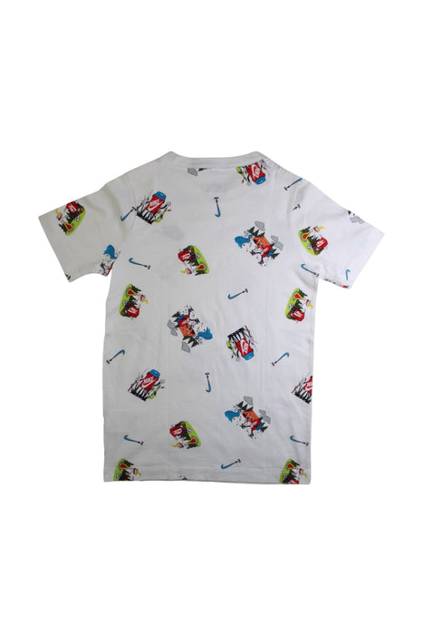 A Multicolour Short Sleeve T Shirts from Nike in size 8Y for boy. (Back View)