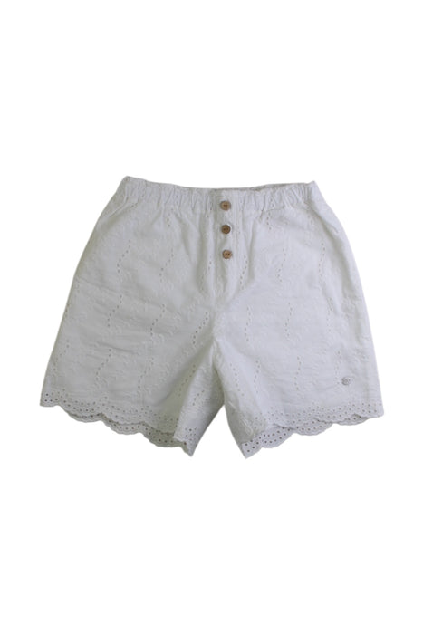A White Shorts from Organic Mom in size 6T for girl. (Front View)