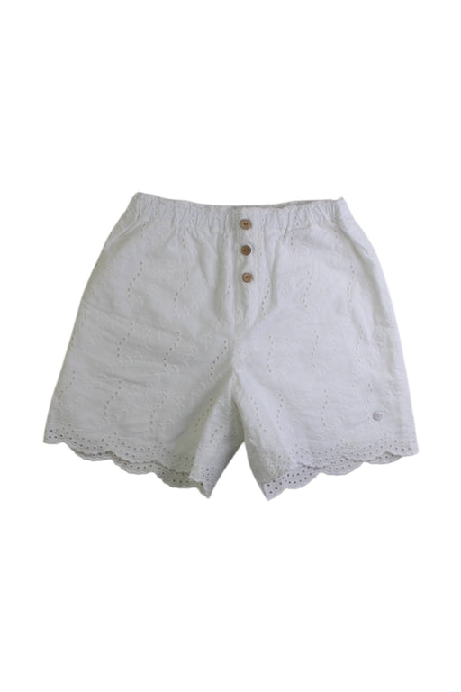 A White Shorts from Organic Mom in size 6T for girl. (Front View)