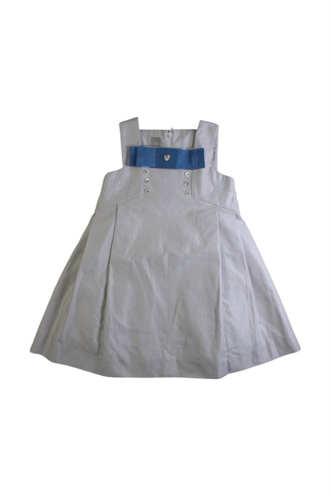 A White Sleeveless Dresses from Nanos in size 4T for girl. (Front View)