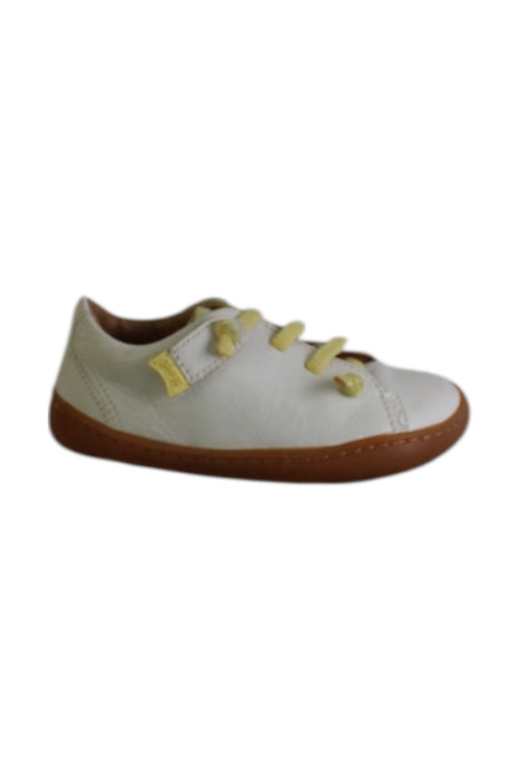 A White Sneakers from Camper in size 18-24M for boy. (Front View)