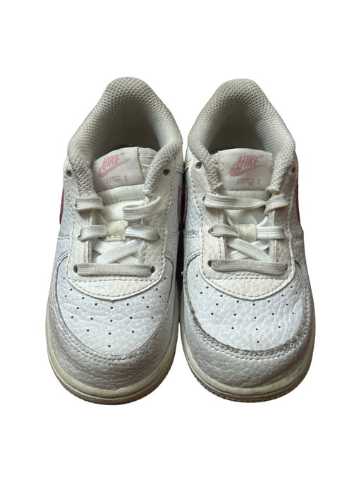 A White Sneakers from Nike in size 3T for neutral. (Front View)