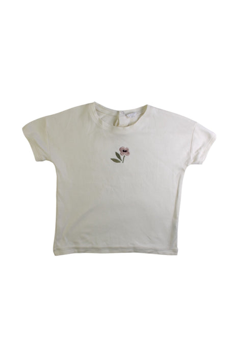 A Ivory Short Sleeve T Shirts from Jamie Kay in size 6T for girl. (Front View)