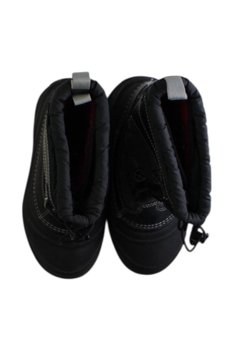 A Black Winter Boots from The North Face in size 7Y for neutral. (Back View)