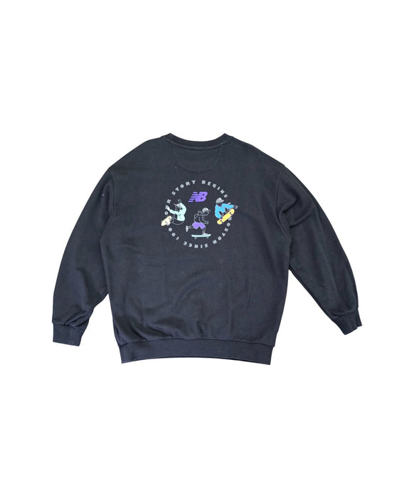 A Black Crewneck Sweatshirts from New Balance in size 14Y for neutral. (Back View)