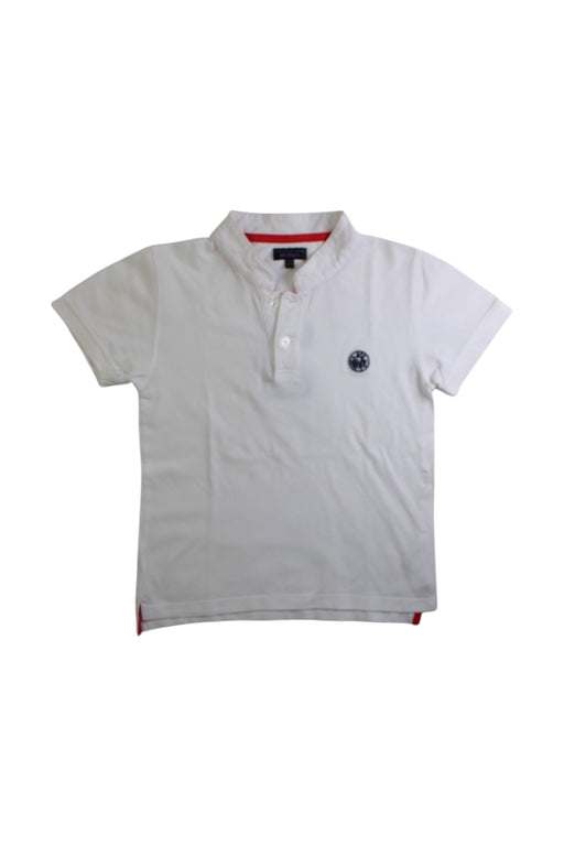 A White Short Sleeve Shirts from Shanghai Tang in size 6T for boy. (Front View)