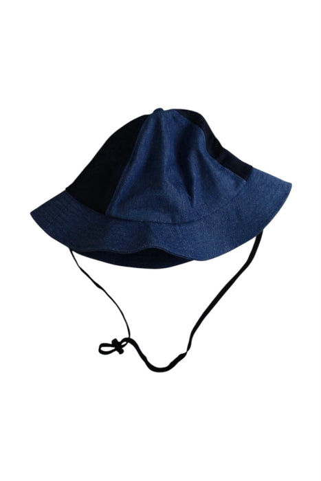 A Blue Sun Hats from The North Face in size 12Y for neutral. (Back View)