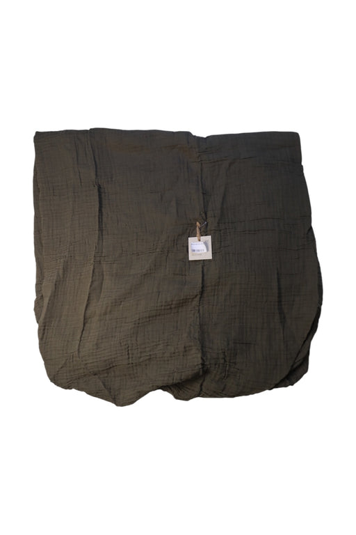 A Green Blankets from Numero 74 in size O/S for neutral. (Front View)